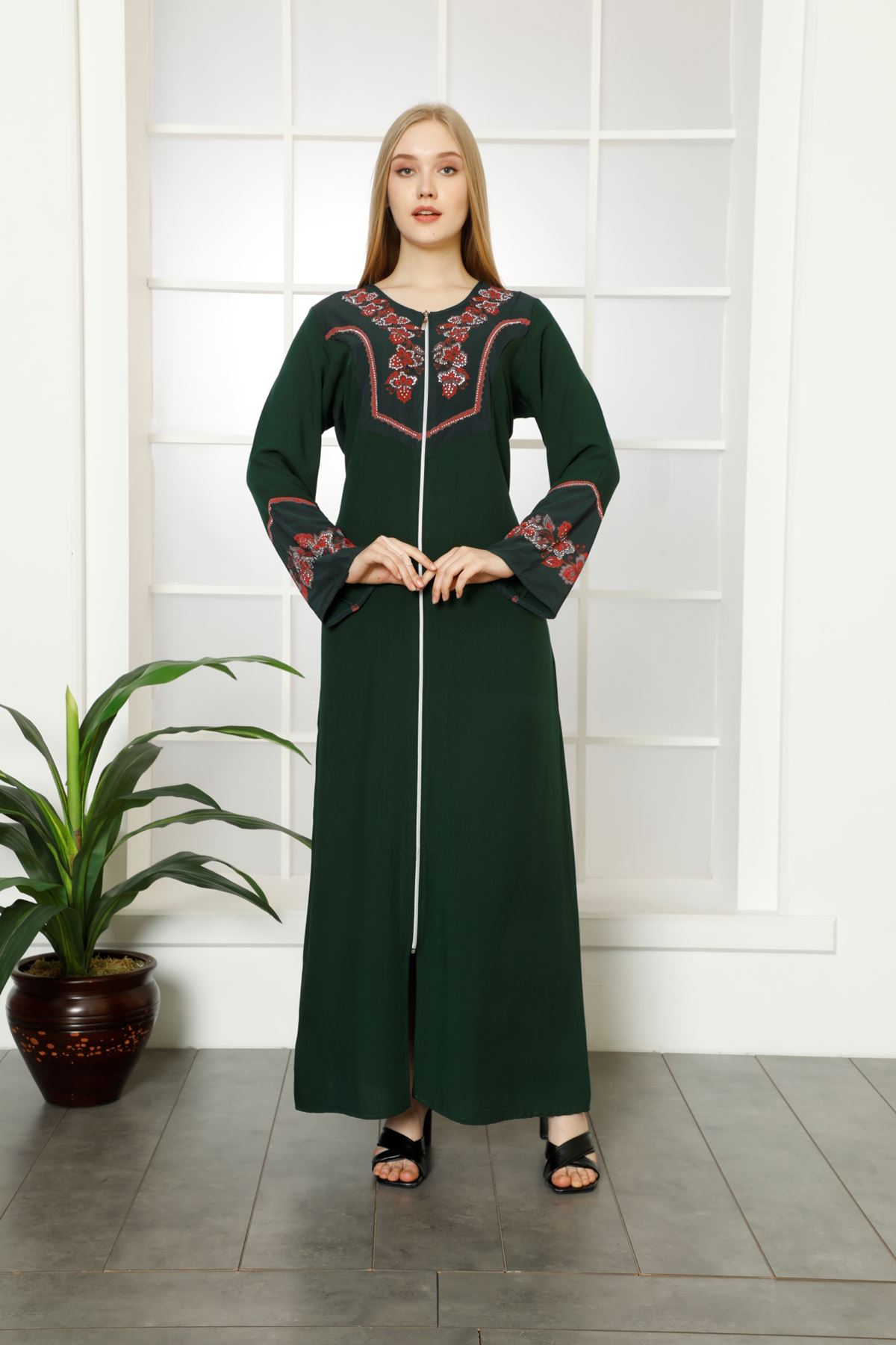 Laila Kadın Yeşil Şifon Detaylı Fermuarlı Düz Maxi Viskon Abaya Elbise