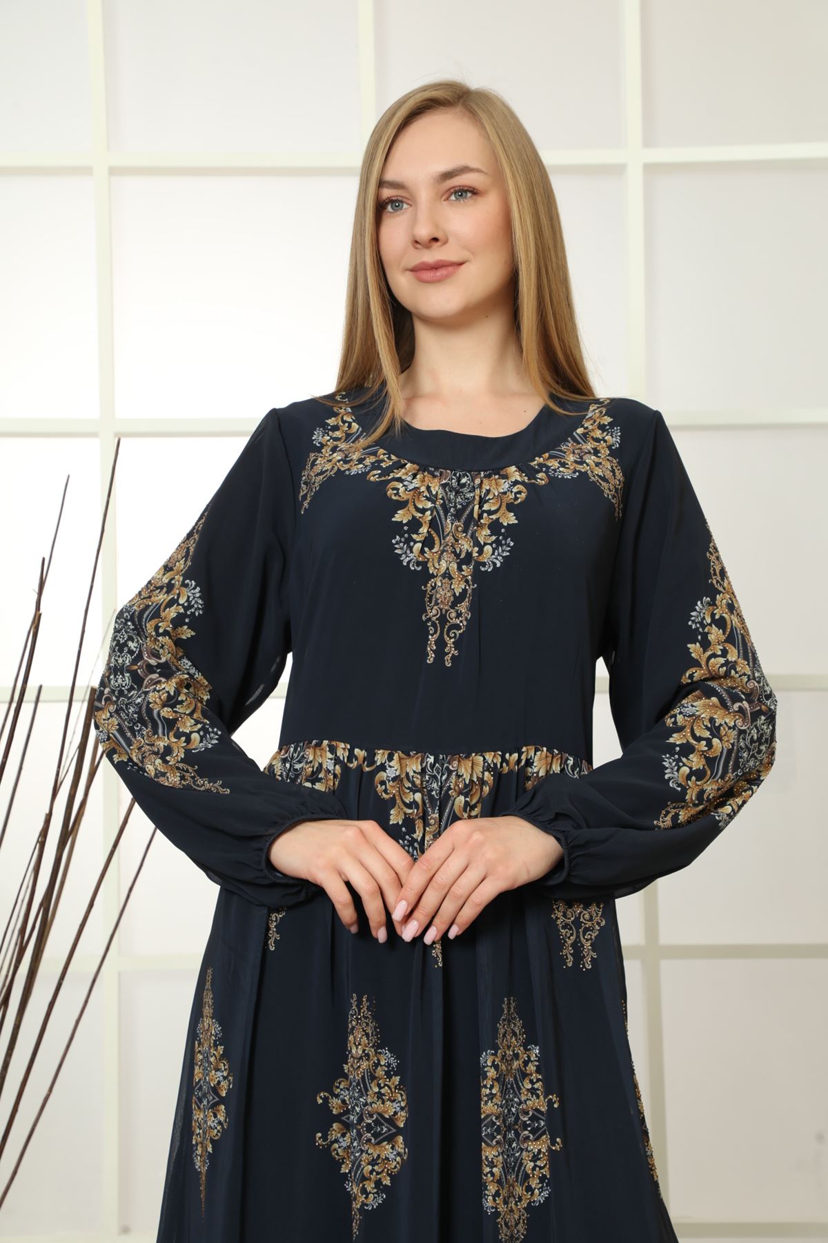 Laila Kadın Lacivert Taş İşlemeli Şifon Boydan Astarlı Elbise